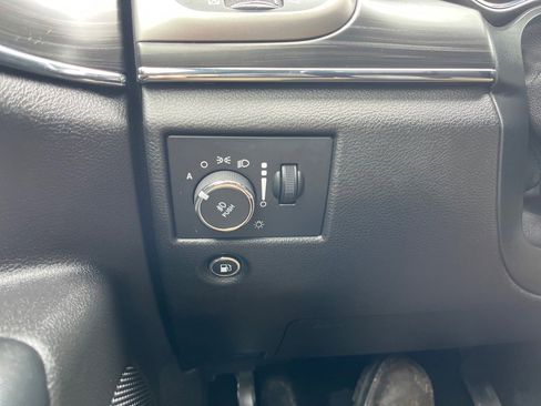 Used 2021 Jeep Grand Cherokee Limited w/ Trailer Tow Group IV image 25