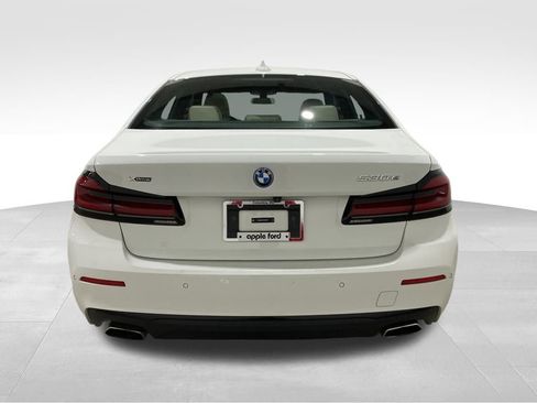 Used 2023 BMW 530e xDrive image 4