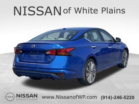 Used 2025 Nissan Altima 2.5 SL AWD/4WD image 4
