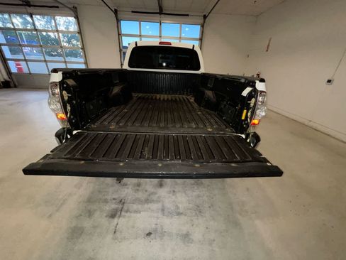 Used 2009 Toyota Tacoma 4x4 Regular Cab w/ SR5 Pkg #1 image 20