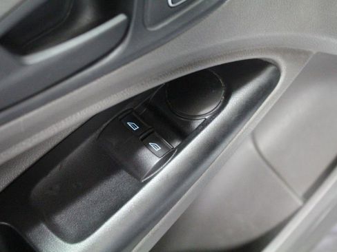 Used 2020 Ford Transit Connect XL image 18