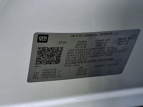 Used 2024 Chevrolet Traverse LS FWD image 26