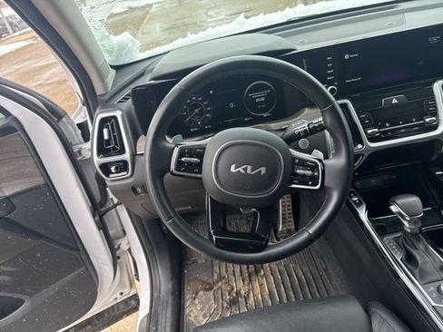 Used 2022 Kia Sorento SX Prestige AWD/4WD image 15