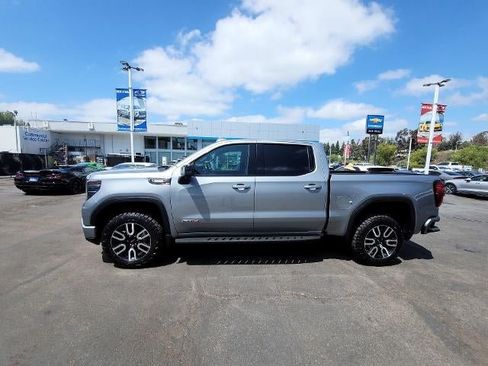 Used 2023 GMC Sierra 1500 AT4 w/ AT4 Premium Package AWD/4WD image 5