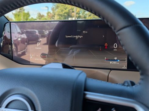 New 2026 Nissan Armada SL w/ Captain's Chari Seat Package image 12