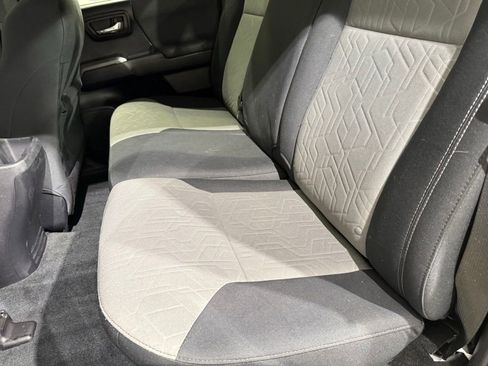 Certified 2023 Toyota Tacoma TRD Off-Road AWD/4WD image 18