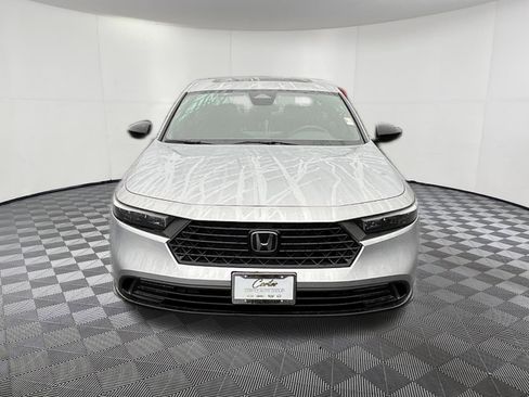 Used 2024 Honda Accord Sport image 2
