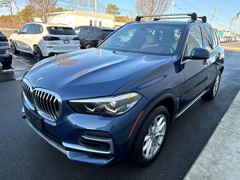 Certified 2022 BMW X5 xDrive40i w/ Parking Assistance Package image 7