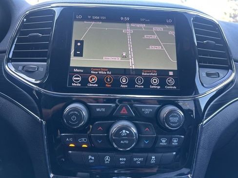 Used 2020 Jeep Grand Cherokee Limited w/ Trailer Tow Group IV image 8