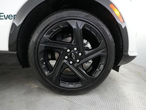 Used 2024 Chevrolet Equinox EV RS FWD image 20