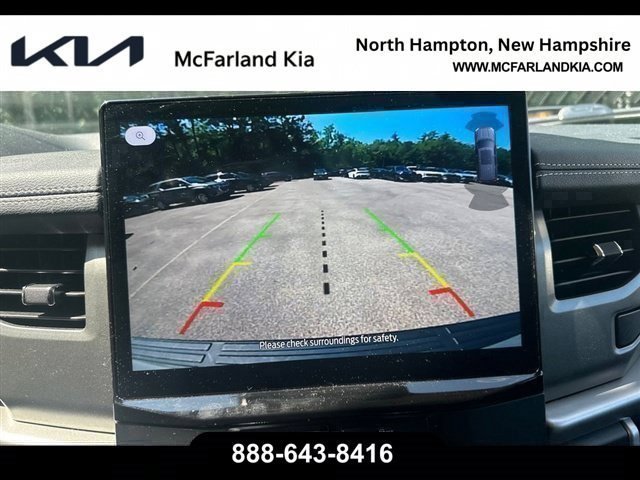 Used 2023 Ford Expedition XLT AWD/4WD image 30