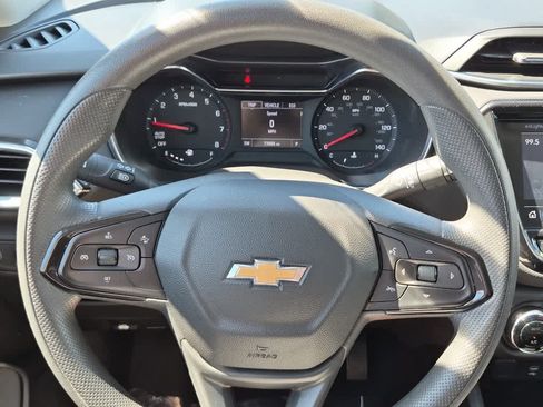 Used 2021 Chevrolet TrailBlazer LT w/ Convenience Package FWD image 15