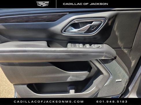 Used 2021 Chevrolet Tahoe Z71 w/ Luxury Package AWD/4WD image 21