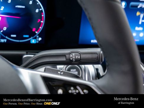 New 2025 Mercedes-Benz GLB 250 4MATIC image 23