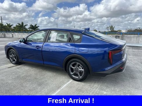 Used 2025 Kia K4 LXS image 38