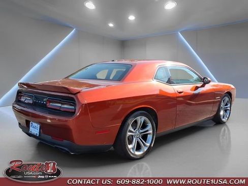 Used 2021 Dodge Challenger R/T RWD image 3