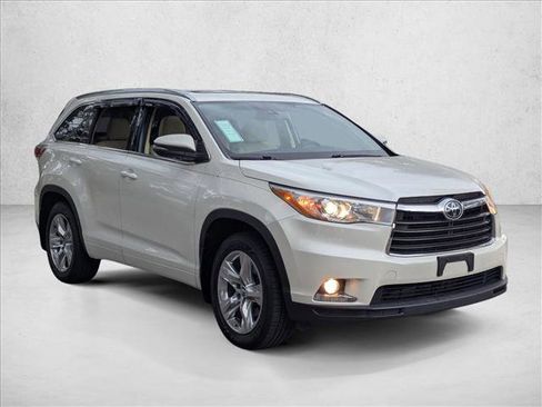 Used 2016 Toyota Highlander Limited Platinum image 3