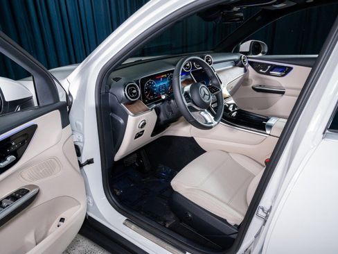New 2026 Mercedes-Benz GLC 300 4MATIC image 10
