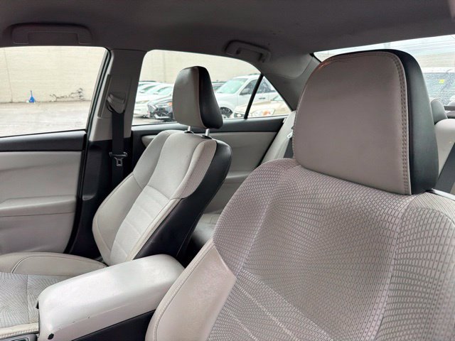 Used 2017 Toyota Camry SE FWD image 13