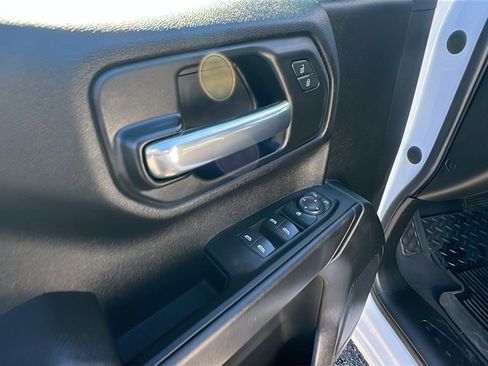 Certified 2024 Chevrolet Silverado 1500 Custom w/ LPO, Dark Essentials Package image 12