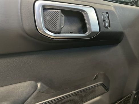 New 2025 Ford Bronco Badlands w/ Sasquatch Package image 27