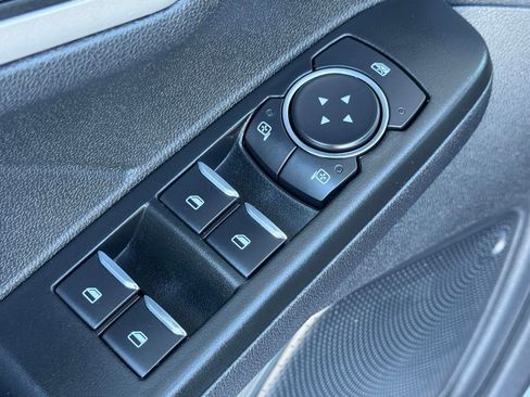 Used 2022 Ford Escape SEL image 19