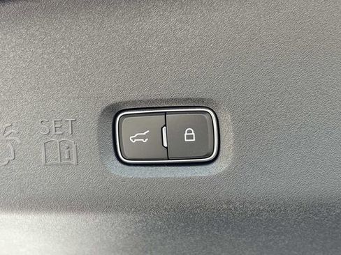 New 2026 Lincoln Navigator L Reserve AWD/4WD image 13