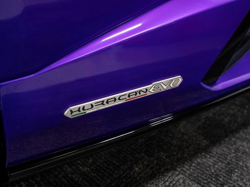 Used 2020 Lamborghini Huracan EVO AWD/4WD image 27