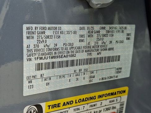 Used 2025 Ford Expedition Platinum w/ Stealth Appearance Package image 26