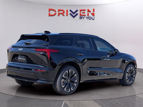New 2025 Chevrolet Blazer EV RS image 6
