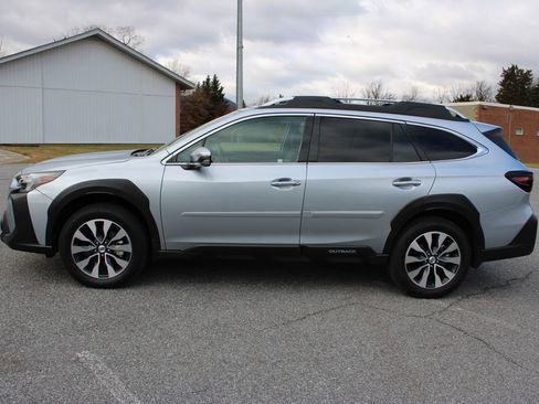 Used 2024 Subaru Outback Touring XT w/ Popular Package #2 image 6