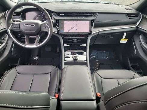 New 2026 Jeep Grand Cherokee Limited AWD/4WD image 14