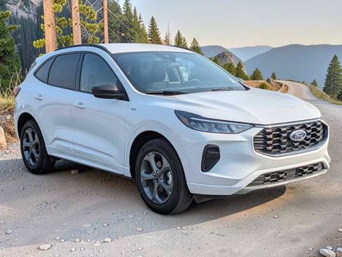 Certified 2023 Ford Escape ST-Line AWD/4WD image 8