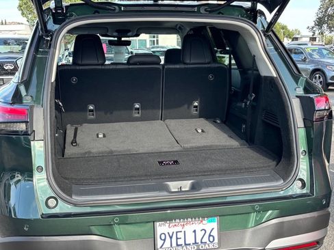 Certified 2026 INFINITI QX60 Luxe w/ Cargo Package FWD image 19