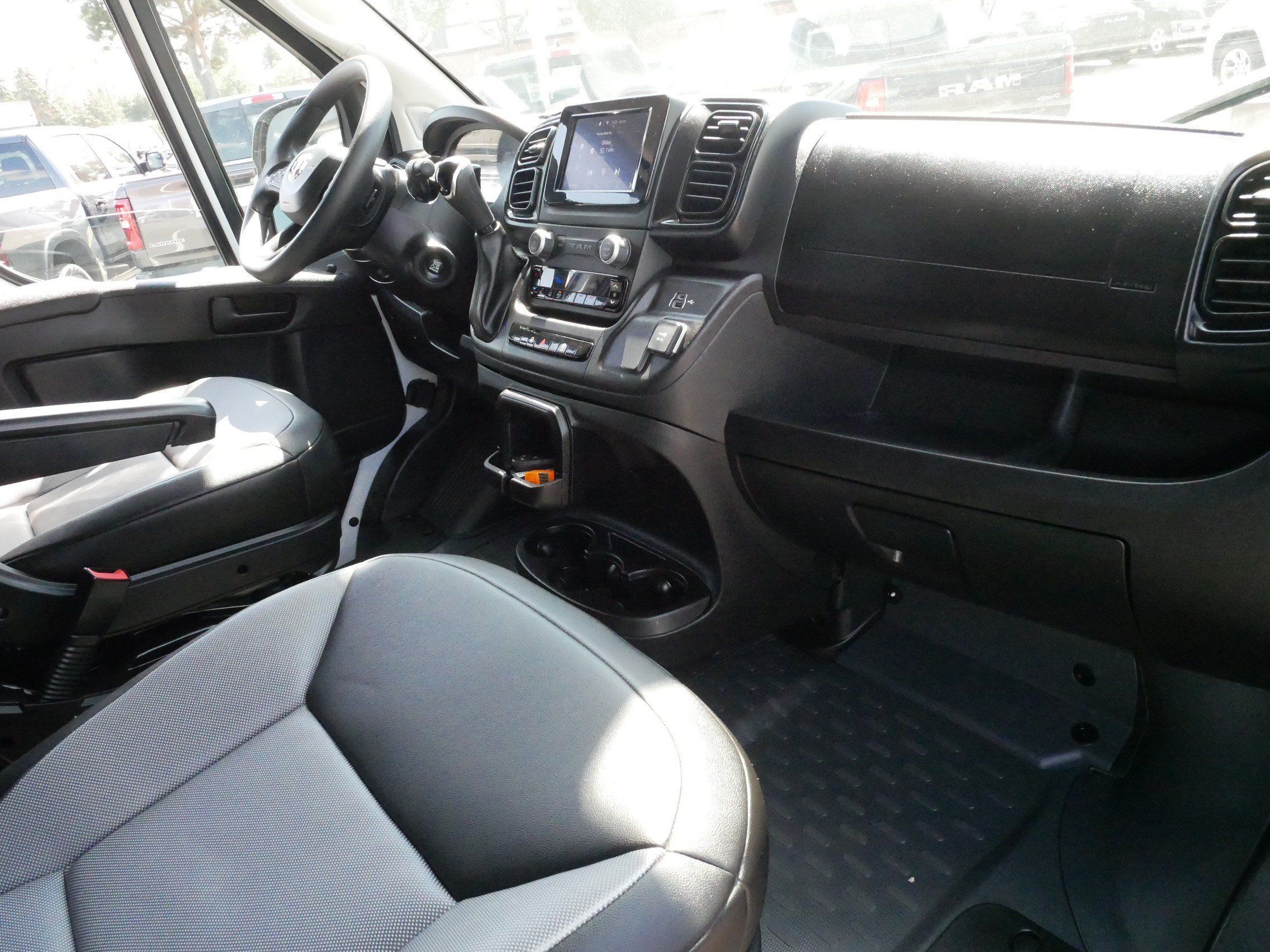 Used 2026 RAM ProMaster 2500 w/ Convenience Group FWD image 10