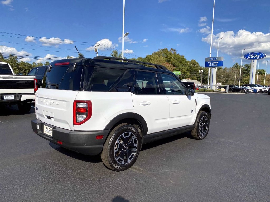 Used 2024 Ford Bronco Sport Outer Banks w/ Tech Package AWD/4WD image 3