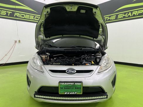 Used 2011 Ford Fiesta SE w/ 203A Rapid Spec Order Code image 4