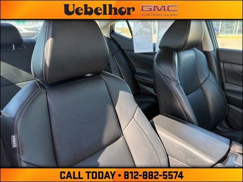 Used 2023 Nissan Maxima SV w/ Floor Mat Group image 4
