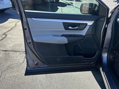 Certified 2017 Honda CR-V LX image 5