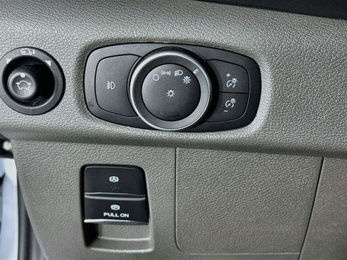 Used 2023 Ford Transit 350 XLT RWD image 15