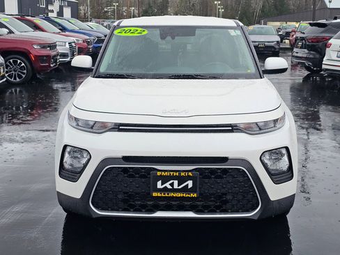 Used 2022 Kia Soul LX w/ Technology Package image 2