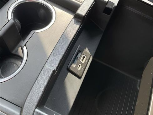 Used 2021 Chevrolet Tahoe LT image 19