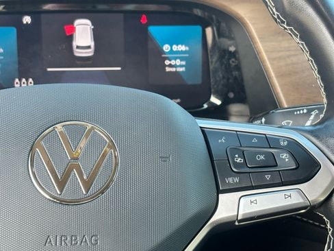 Used 2024 Volkswagen Atlas SE image 20