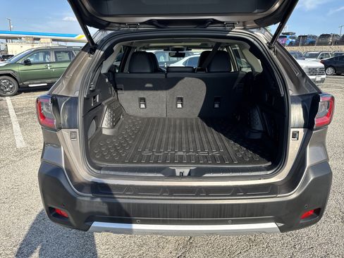 Certified 2024 Subaru Outback Limited AWD/4WD image 32