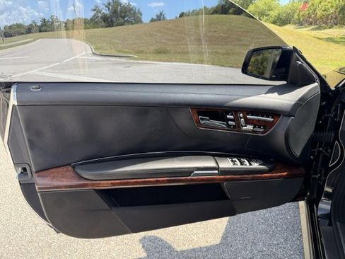 Used 2013 Mercedes-Benz CL 63 AMG image 10