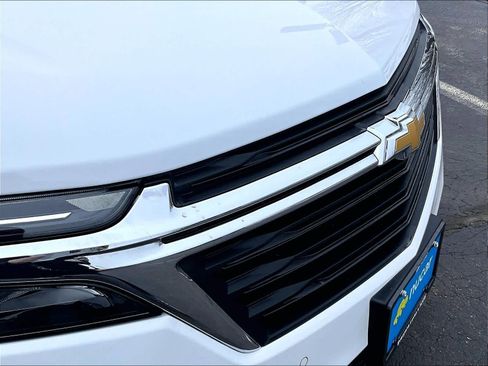 Used 2023 Chevrolet Equinox LT image 31