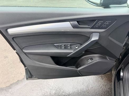 Used 2020 Audi Q5 2.0T Premium w/ Titanium Sport Package AWD/4WD image 10