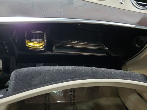 Used 2018 Mercedes-Benz S 560 4MATIC Sedan image 38