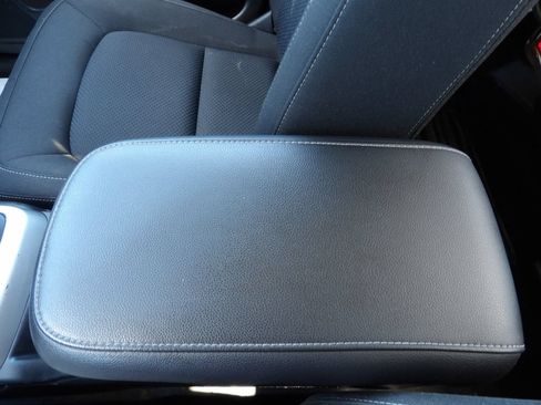 Used 2022 Chevrolet Colorado LT w/ Fleet Safety Package RWD image 25