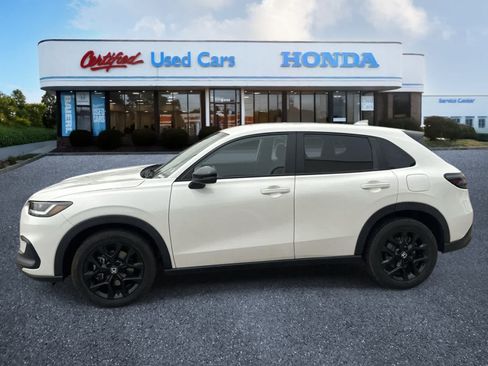 Used 2024 Honda HR-V Sport image 2